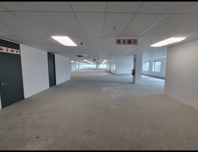 584M² OFFICE TO LET IN WOODMEAD